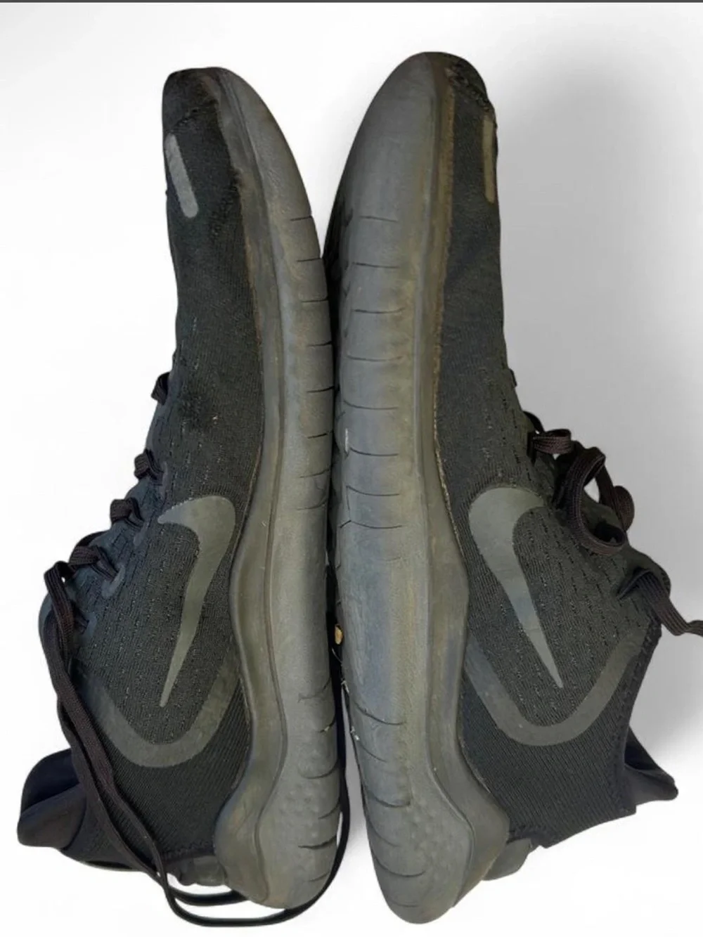 Nike low profile